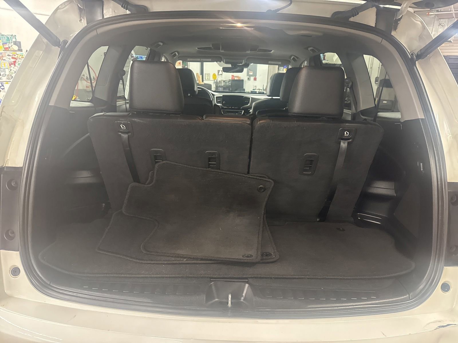 Used 2022 Honda Pilot Touring image 11