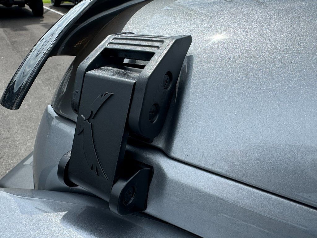 Used 2013 Jeep Wrangler Unlimited Sahara w/ Connectivity Group image 16