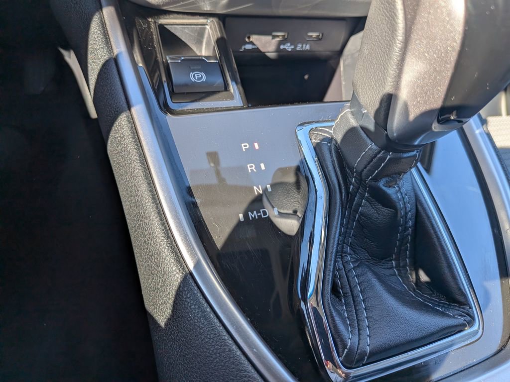 Used 2021 Subaru Outback Premium image 17