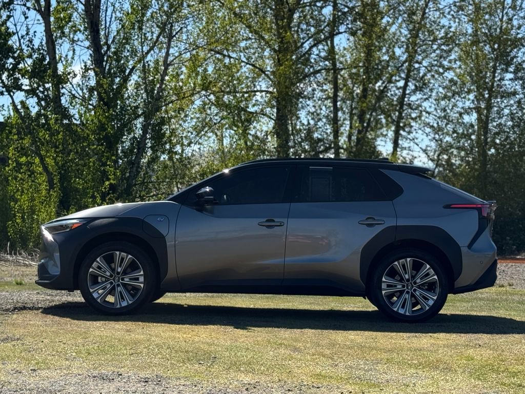 Used 2023 Subaru Solterra AWD image 4