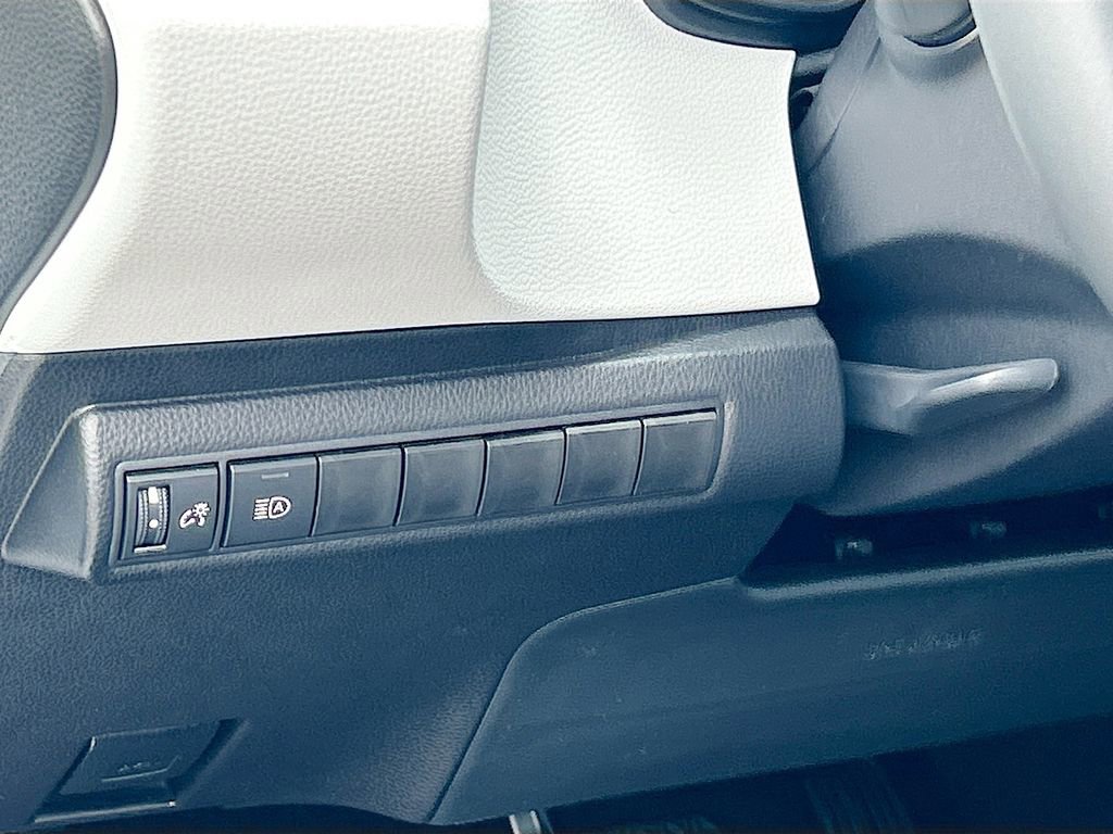 New 2025 Toyota Corolla SE FWD image 11