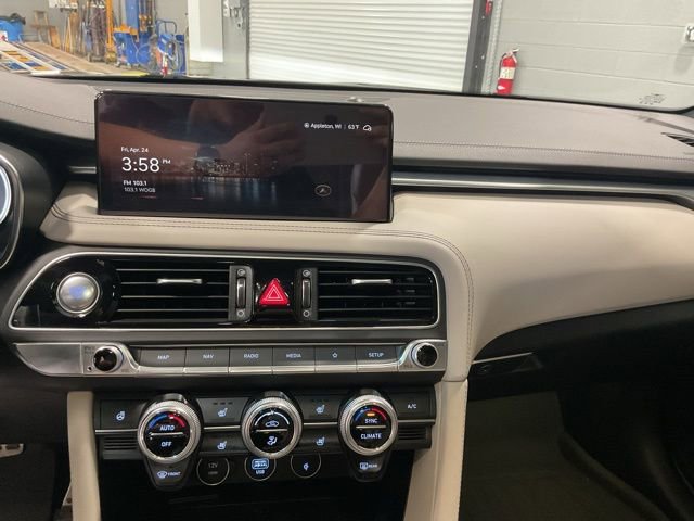 Used 2023 Genesis G70 3.3T w/ Sport Prestige Package AWD/4WD image 15