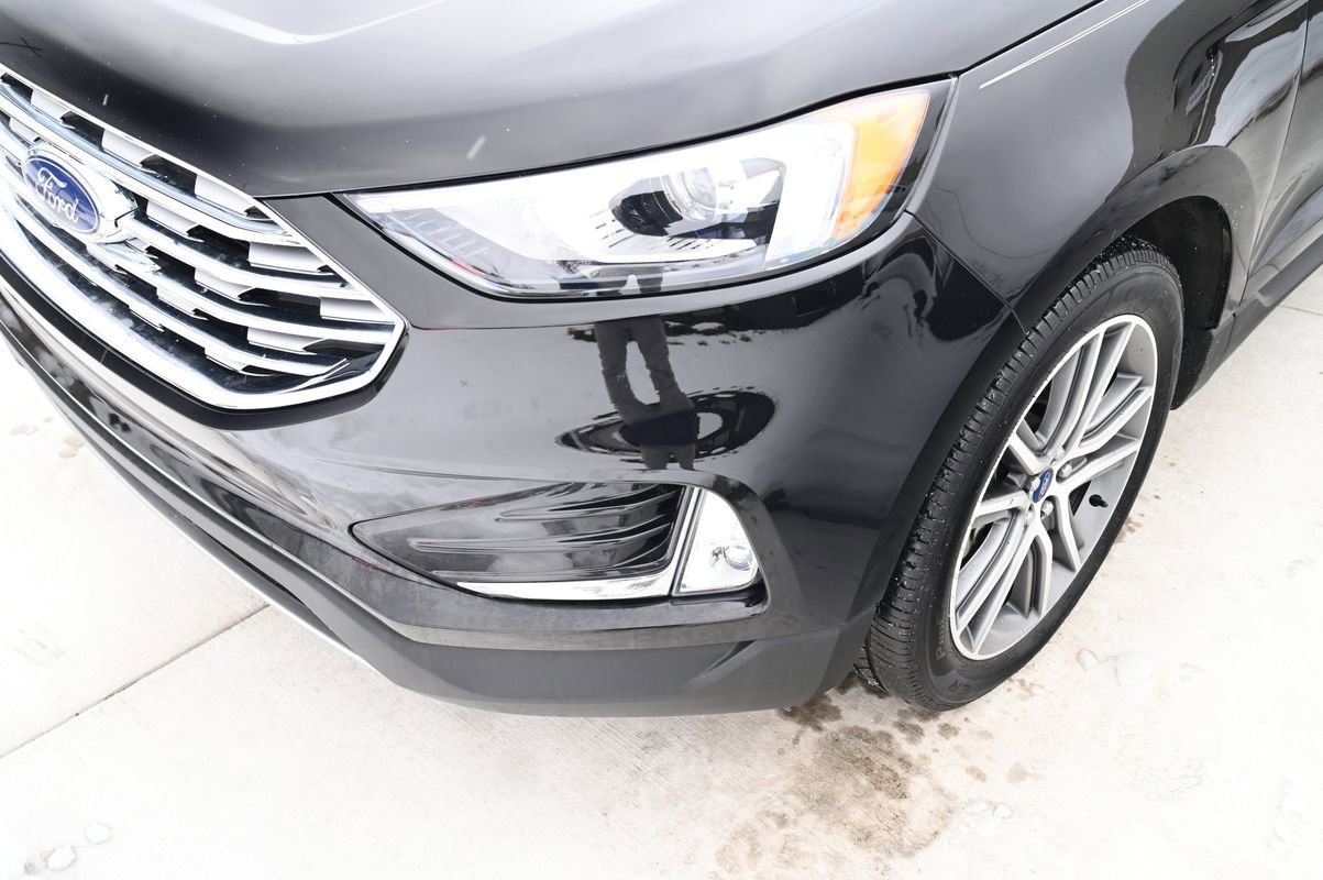 Used 2019 Ford Edge Titanium w/ Cold Weather Package image 10