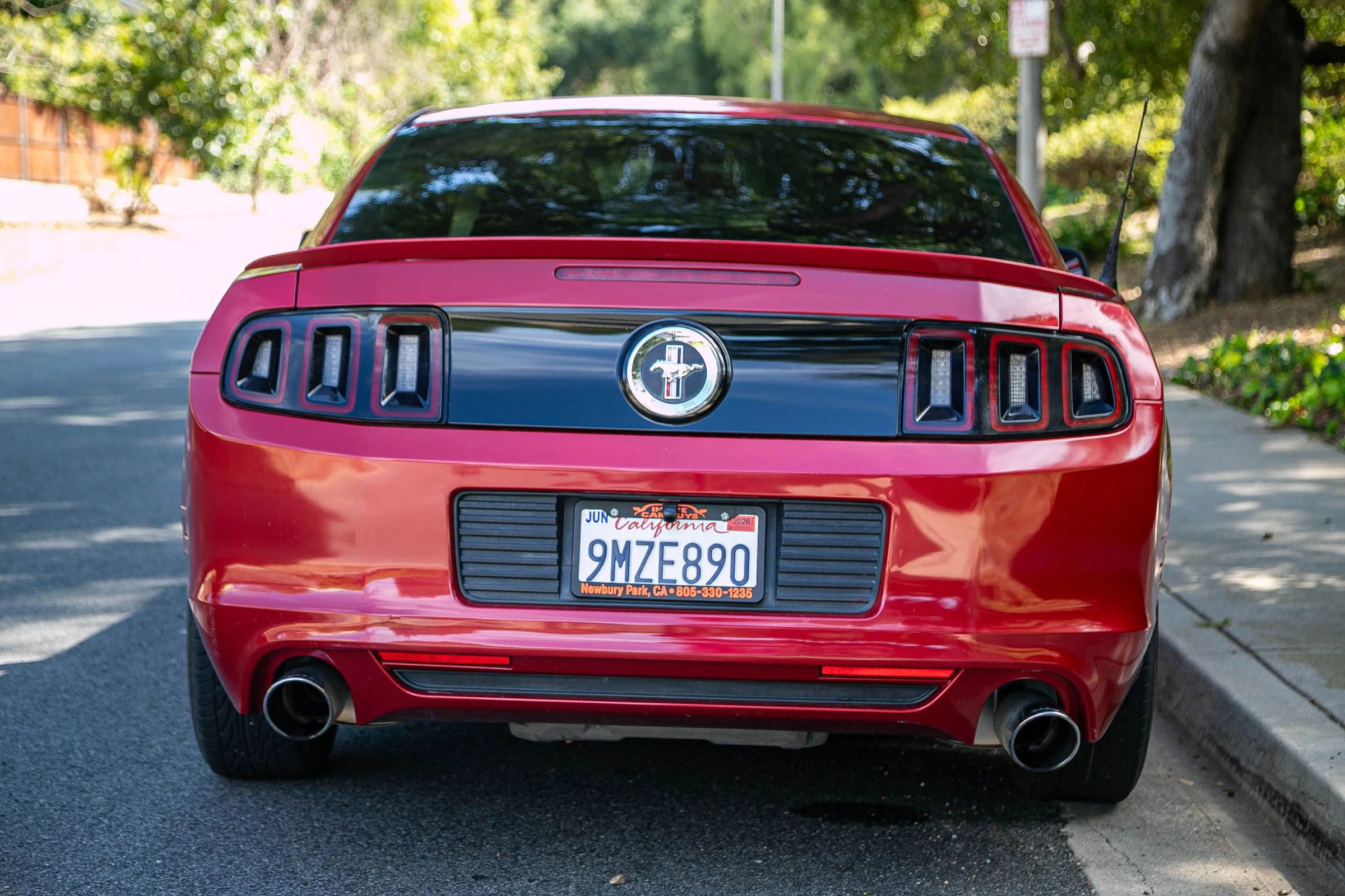 Used 2013 Ford Mustang Coupe RWD image 8