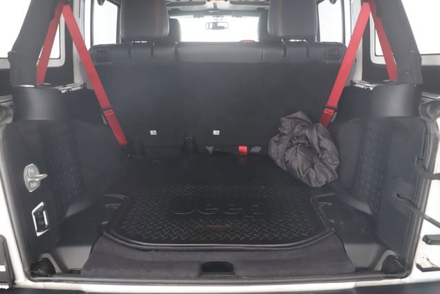 Used 2017 Jeep Wrangler Unlimited Rubicon image 25