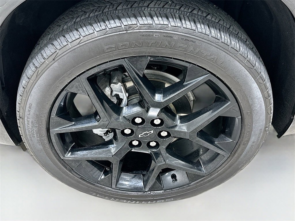 Used 2024 Chevrolet Traverse RS image 34