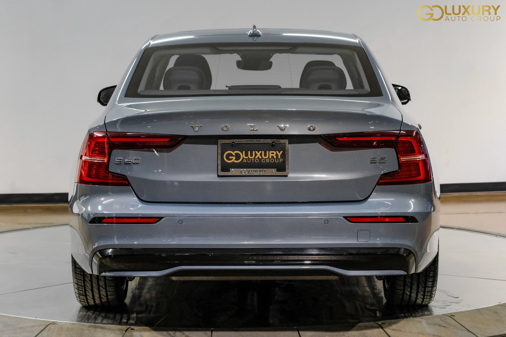 Used 2024 Volvo S60 B5 Core FWD image 11