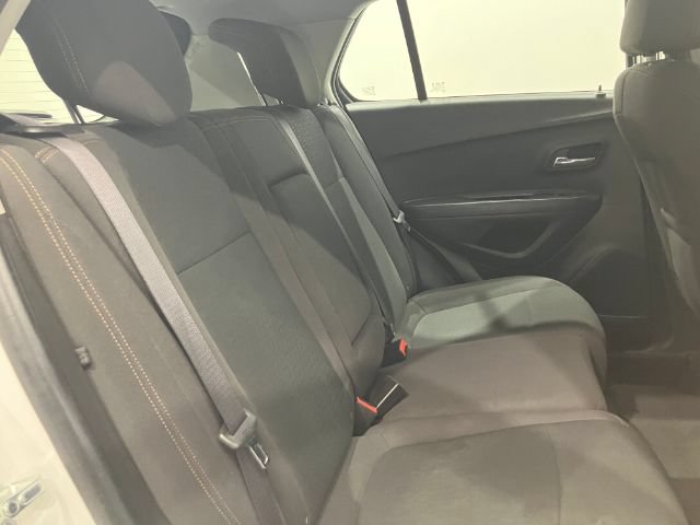 Used 2017 Chevrolet Trax LS FWD image 37