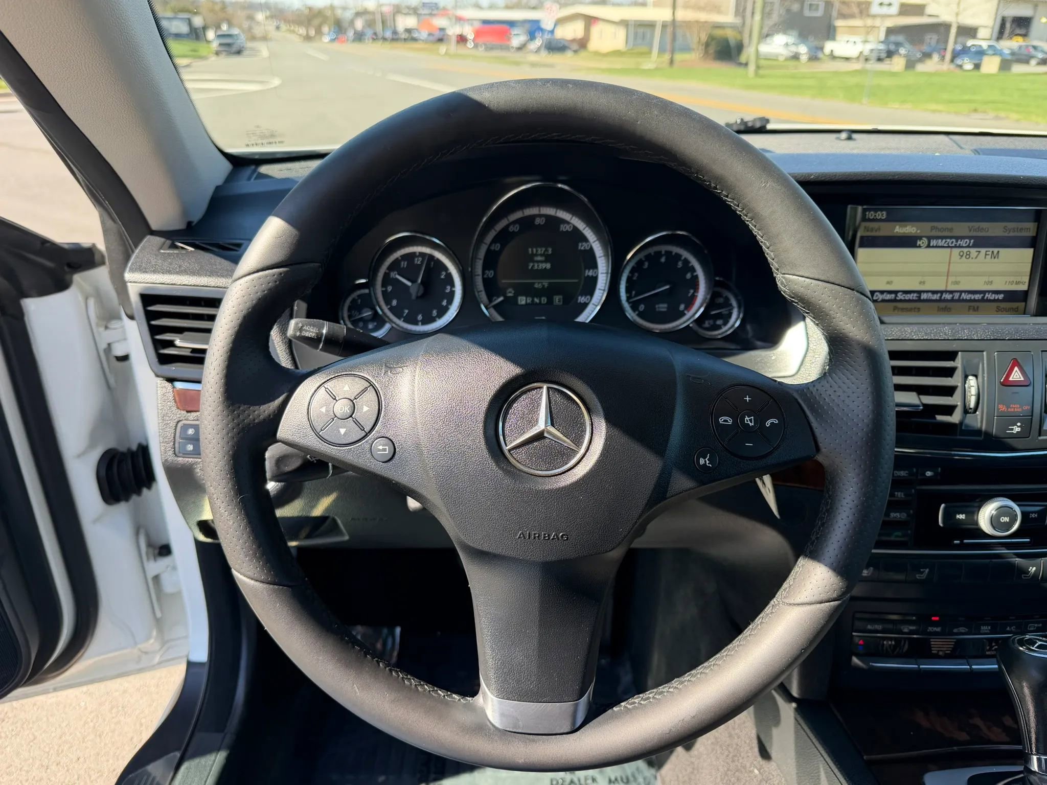 Used 2011 Mercedes-Benz E 350 Cabriolet image 22