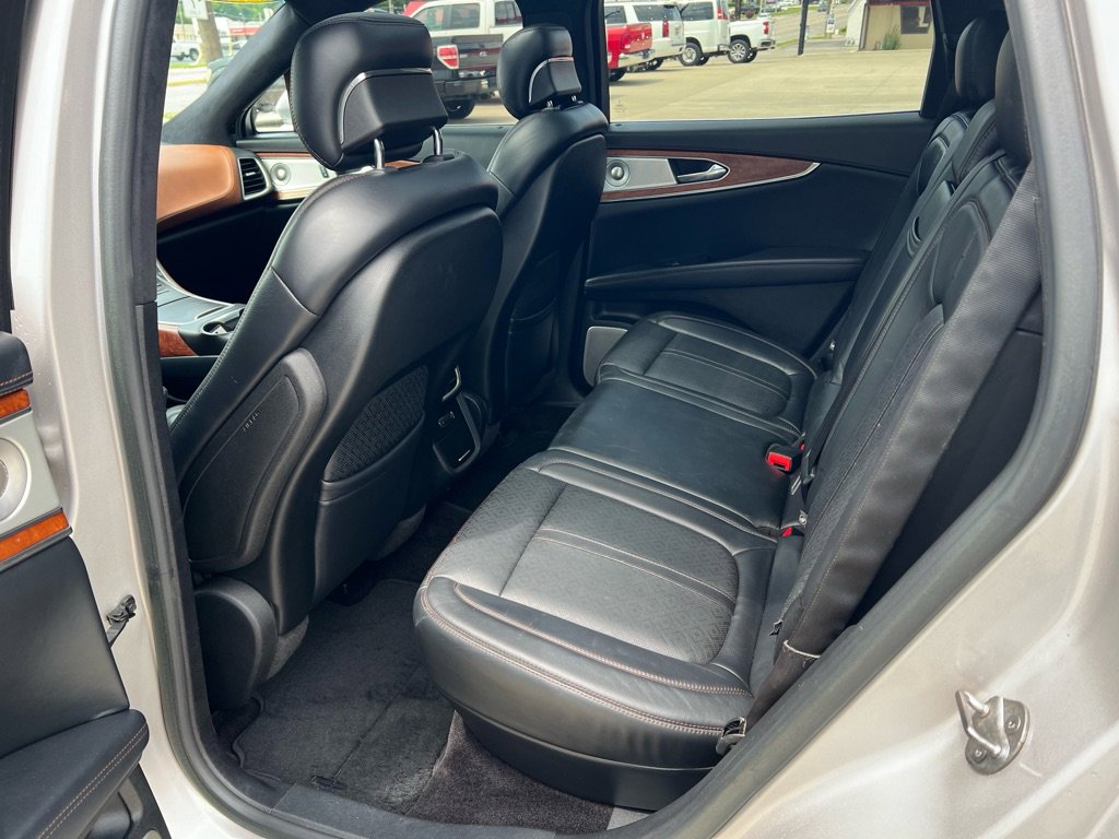 Used 2016 Lincoln MKX Black Label w/ Technology Package AWD/4WD image 21
