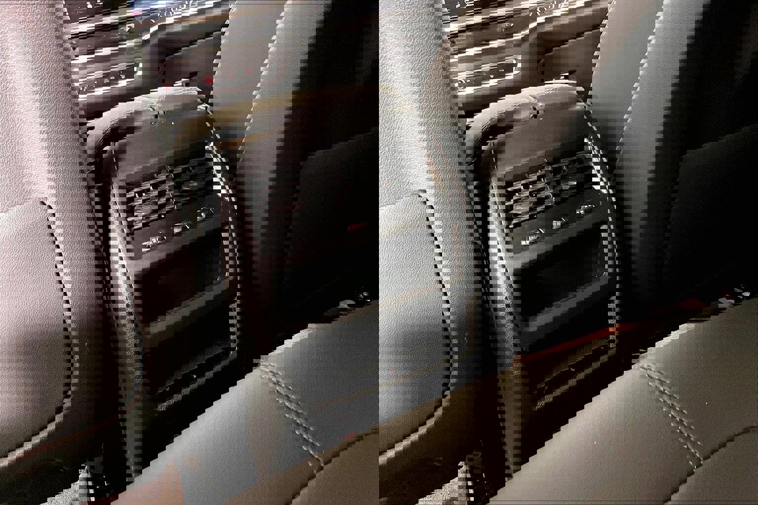 Certified 2024 BMW X5 xDrive40i w/ M Sport Package image 36