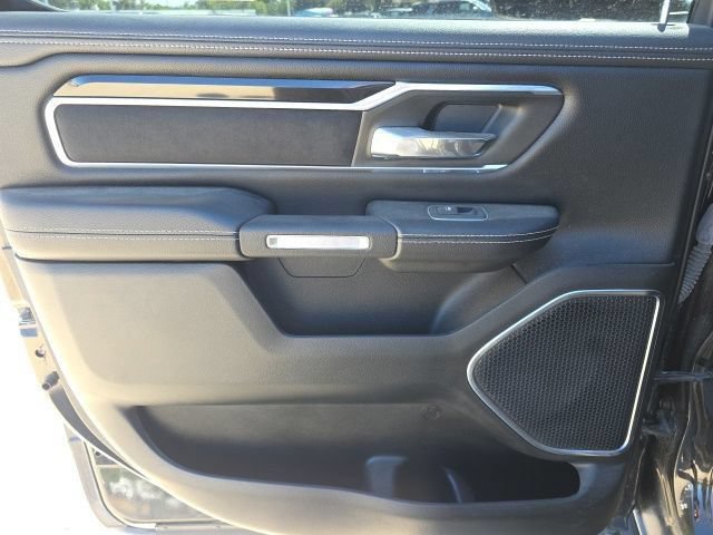 Used 2022 RAM 1500 Laramie w/ Sport Appearance Package AWD/4WD image 14