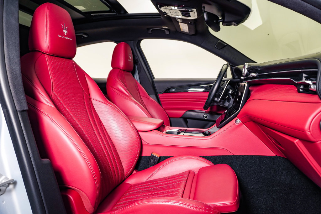 Certified 2023 Maserati Grecale Modena AWD/4WD image 15