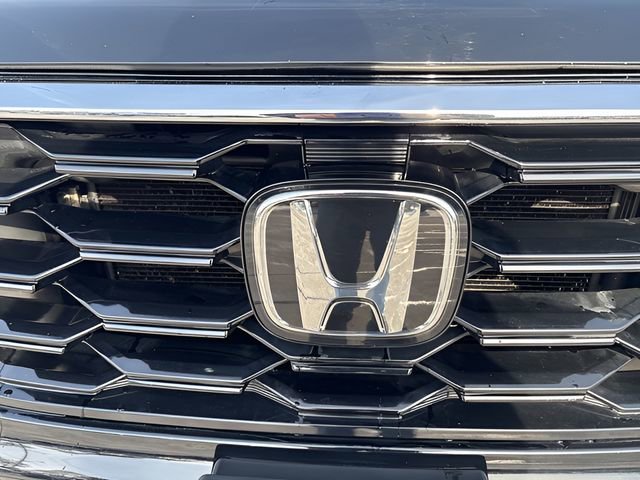 Used 2023 Honda Pilot Touring image 16