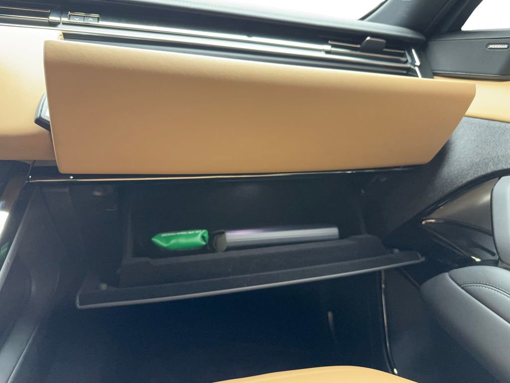 Used 2024 Land Rover Range Rover Sport Dynamic SE image 34