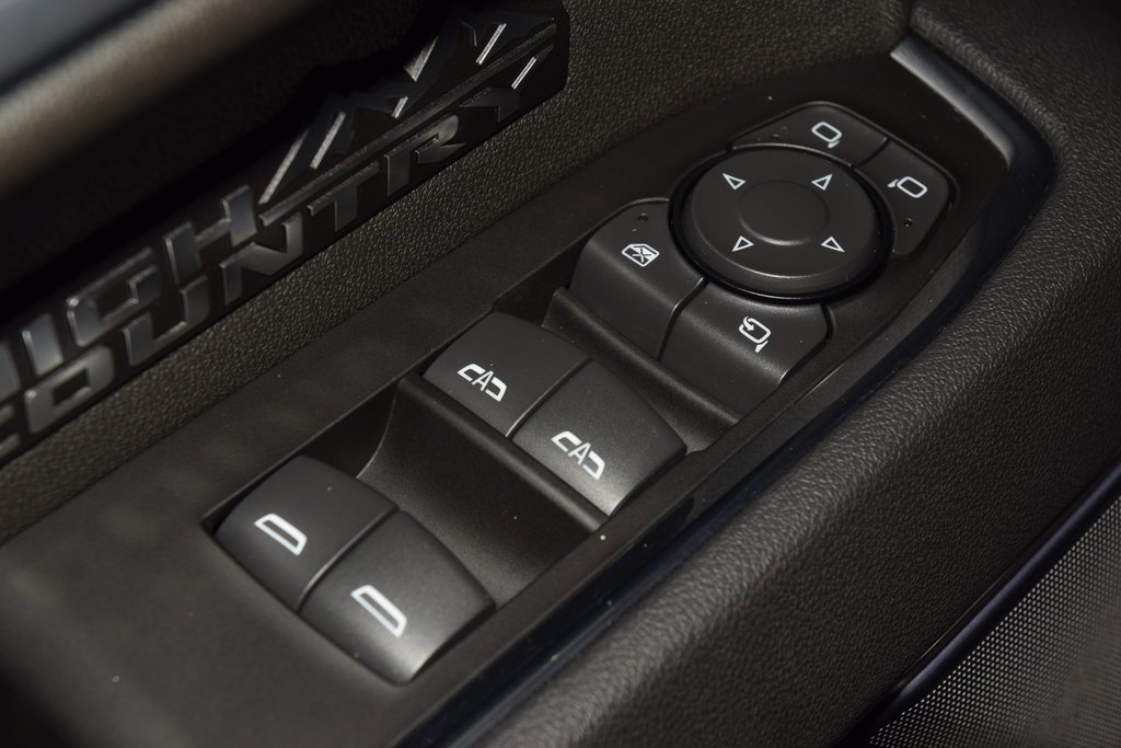 Used 2025 Chevrolet Silverado 1500 High Country w/ Midnight Edition image 47