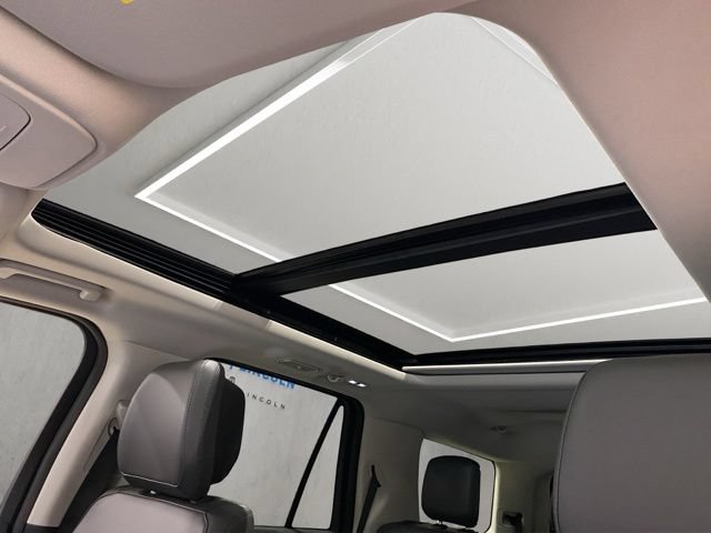 New 2027 Ford Expedition Active AWD/4WD image 3