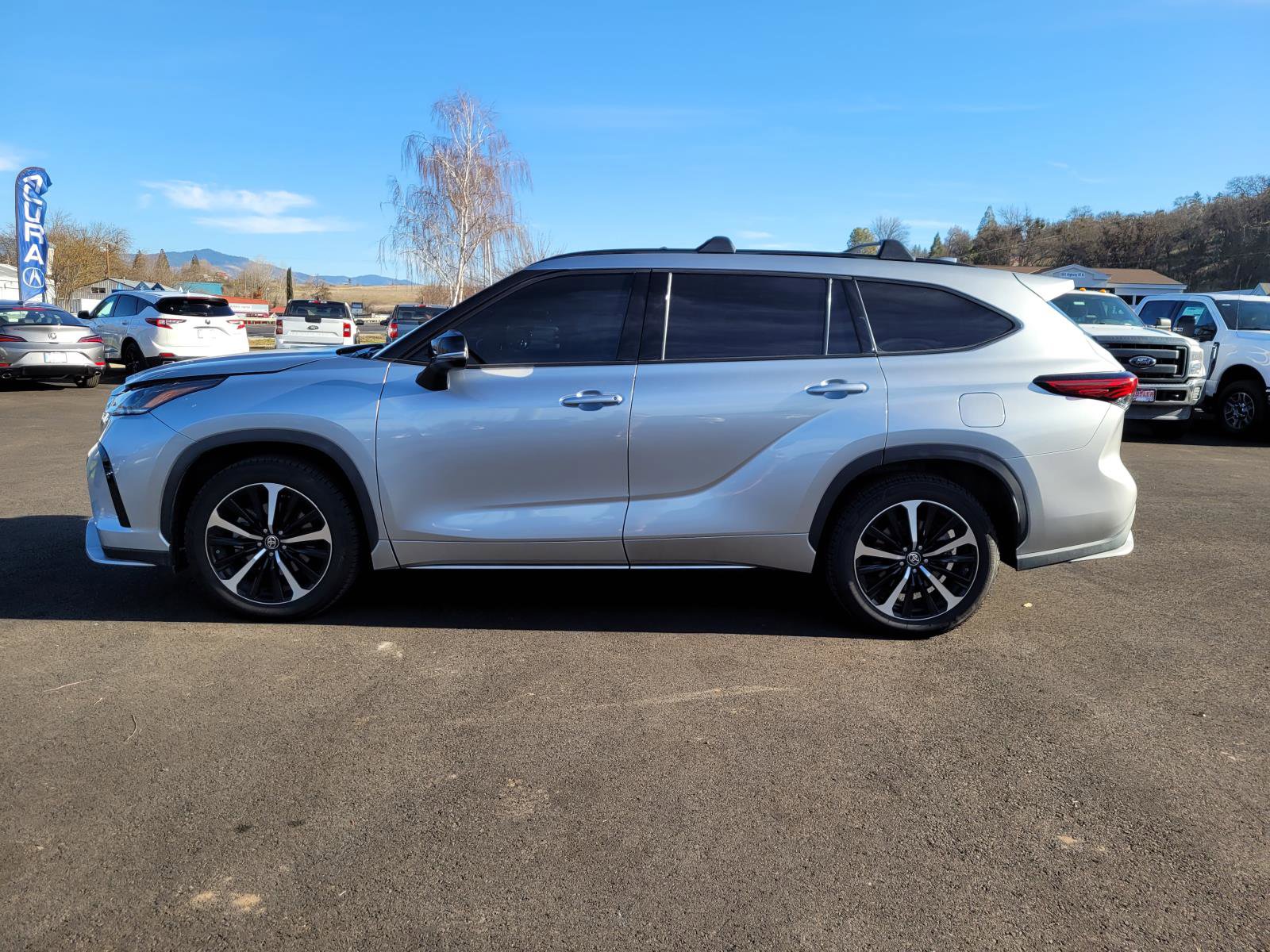 Used 2022 Toyota Highlander XSE image 8