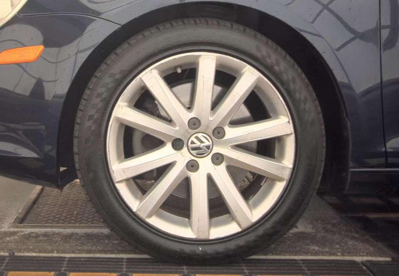 Used 2010 Volkswagen Eos Komfort image 13