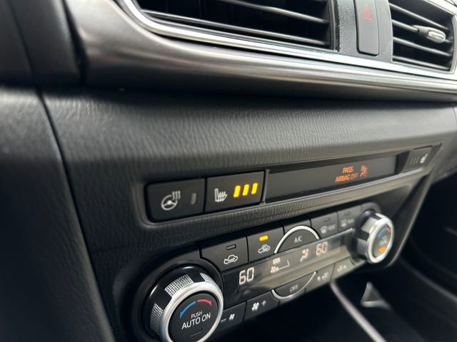 Used 2017 MAZDA MAZDA3 Grand Touring w/ Premium Equipment Package FWD image 27