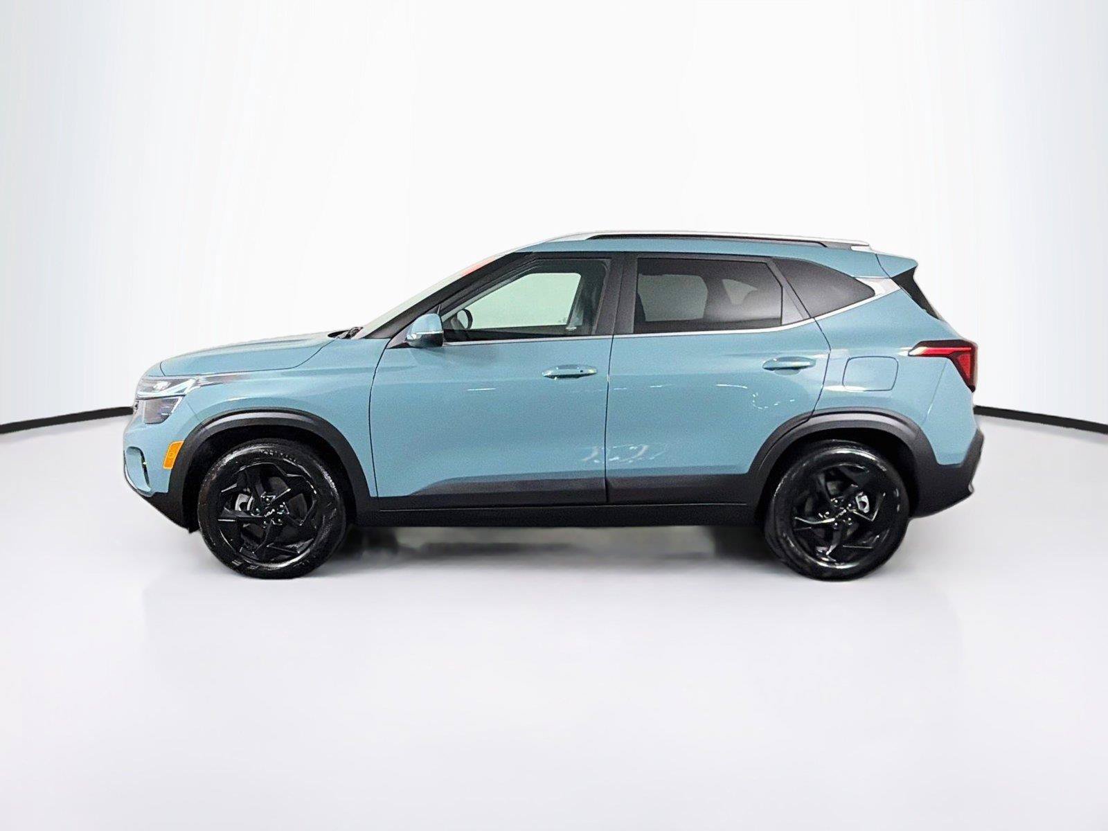Used 2026 Kia Seltos EX w/ EX Sunroof Package AWD/4WD image 8