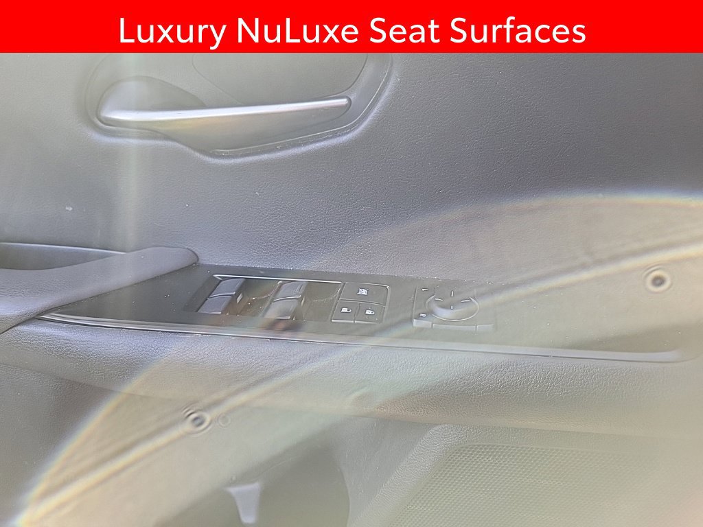 Used 2019 Lexus UX 200 w/ Premium Package FWD image 13