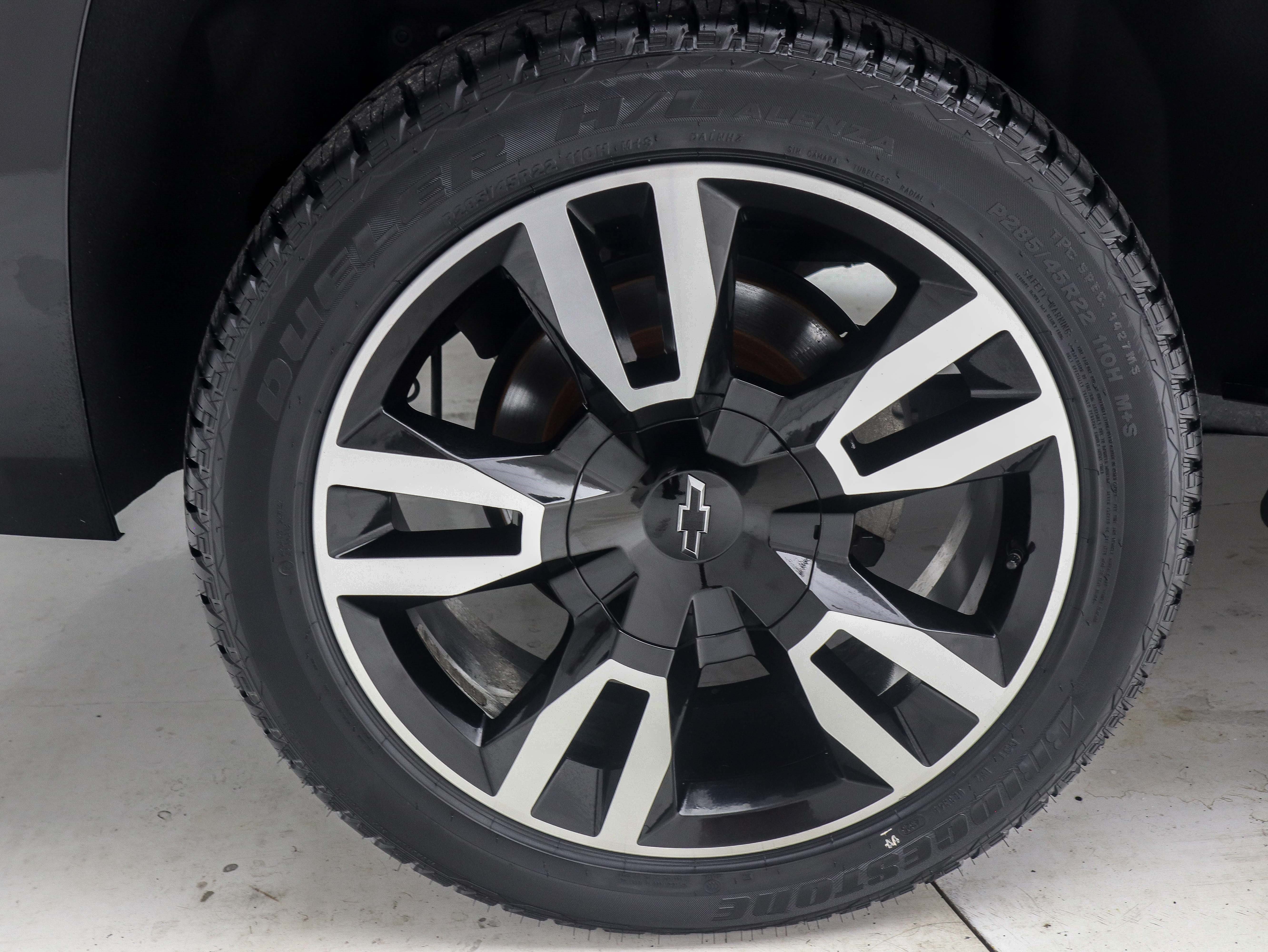 Used 2020 Chevrolet Suburban Premier AWD/4WD image 31