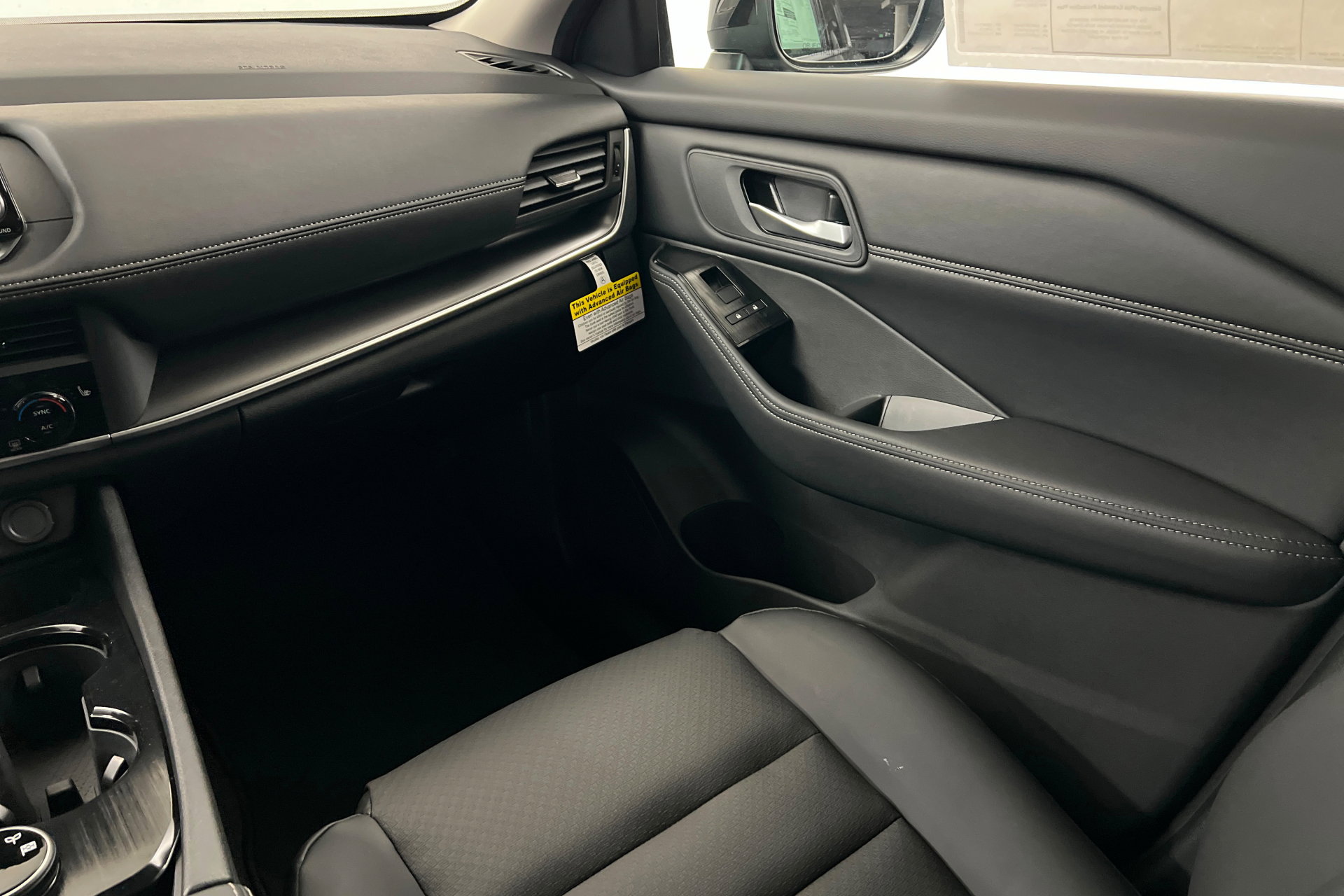 New 2026 Nissan Rogue SV image 10