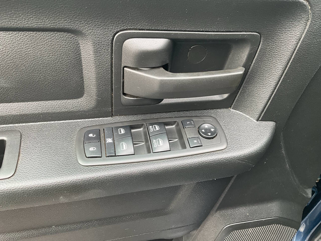 Used 2021 RAM 2500 Tradesman w/ Chrome Appearance Group AWD/4WD image 20