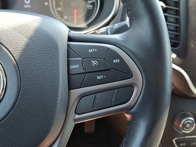 Certified 2021 Jeep Cherokee Latitude Lux w/ Comfort/Convenience Group AWD/4WD image 25