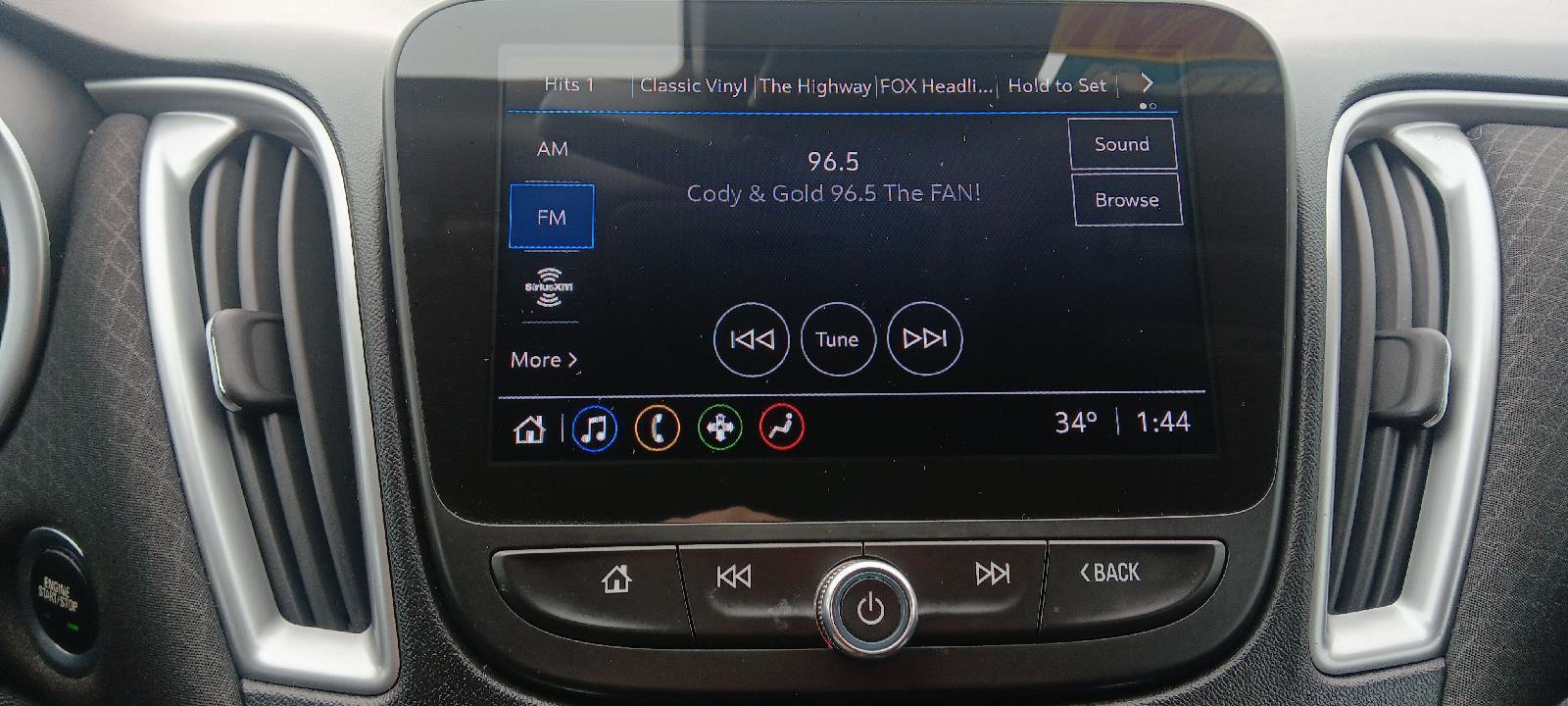 Used 2022 Chevrolet Malibu LT image 19