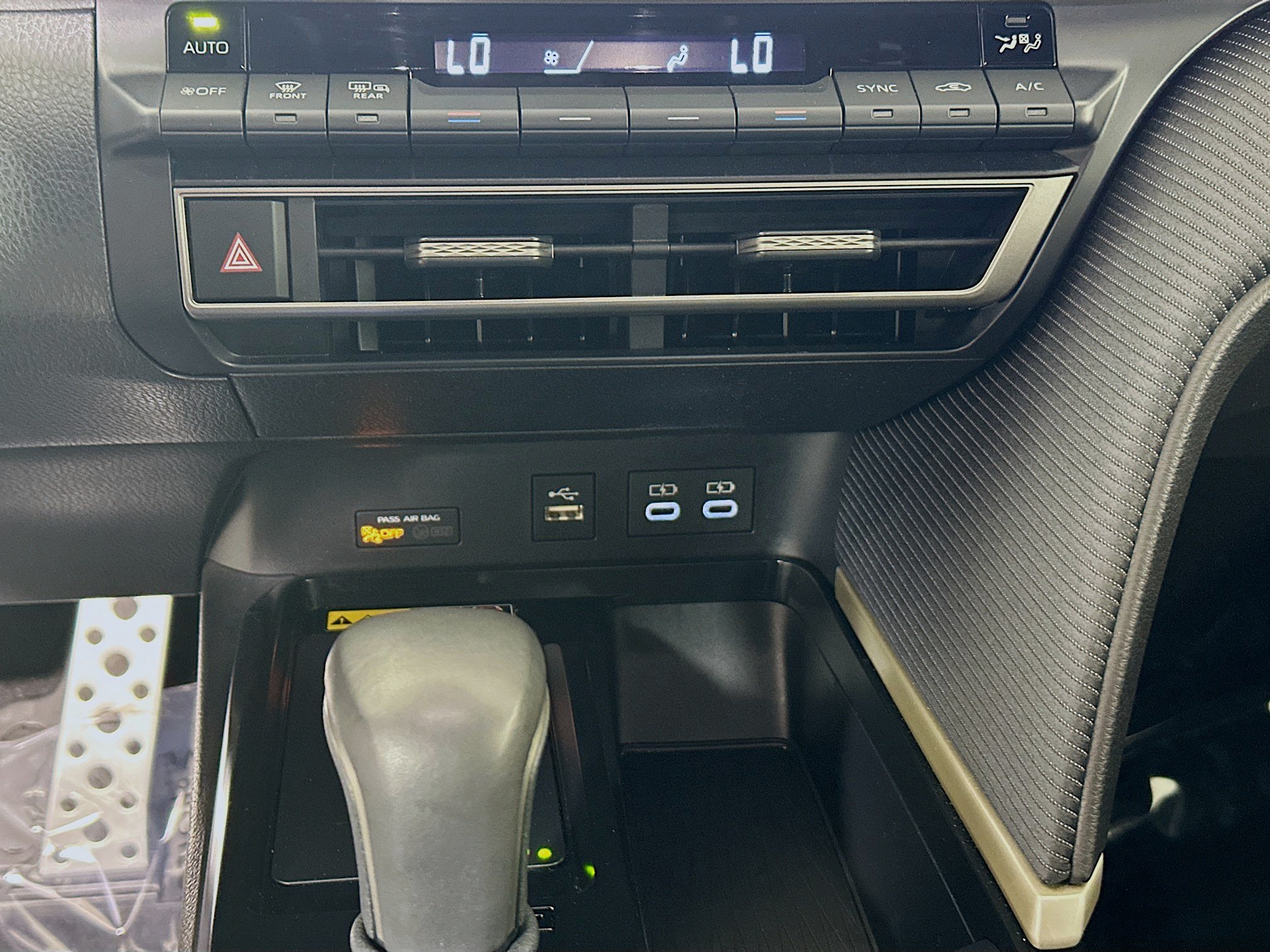 Used 2026 Toyota Camry SE w/ Convenience Package FWD image 23