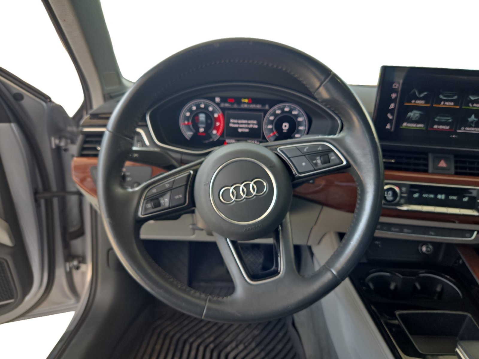 Used 2020 Audi A4 2.0T Premium Plus w/ Premium Plus Package FWD image 13