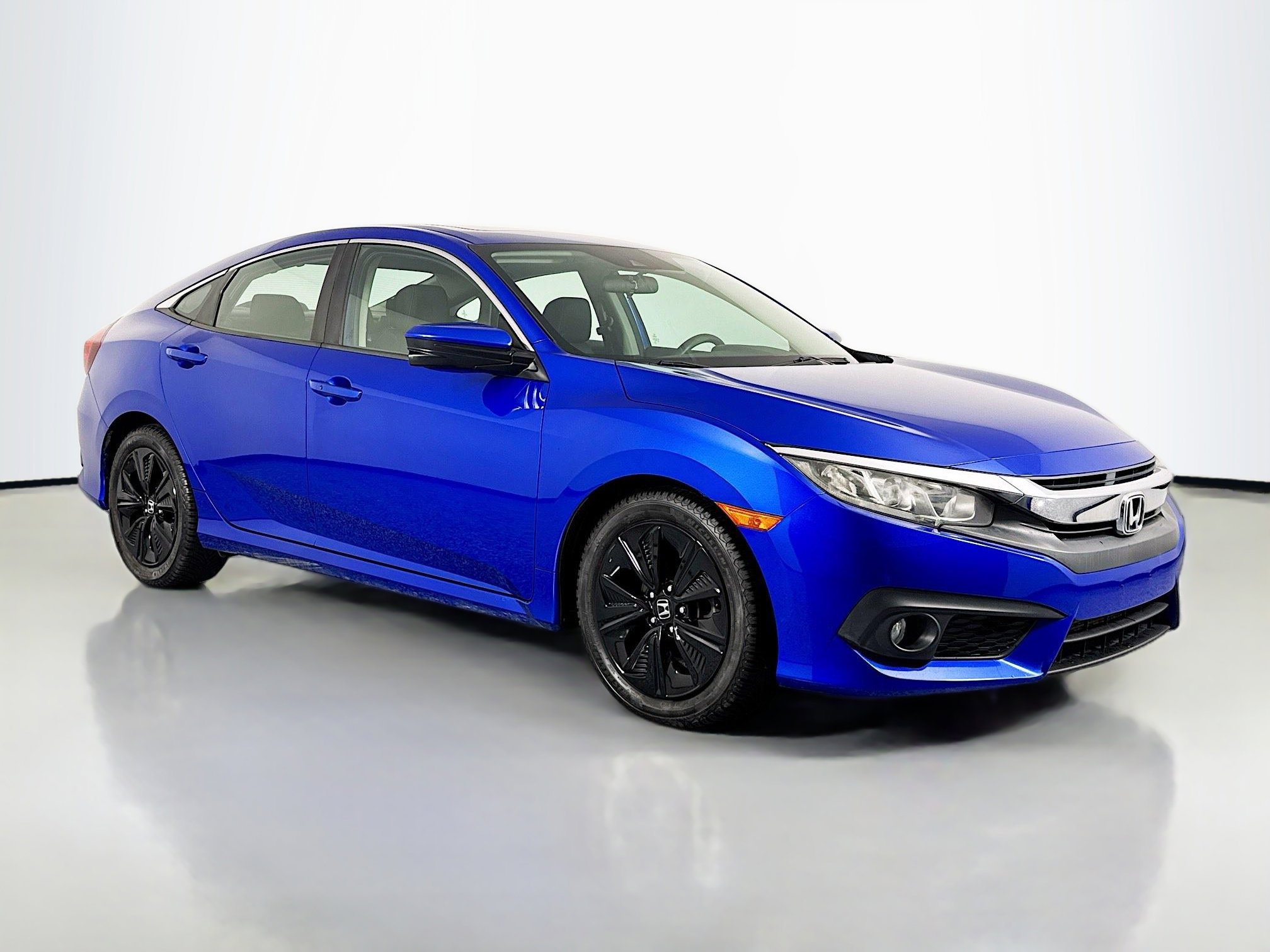 Used 2016 Honda Civic EX-T image 3
