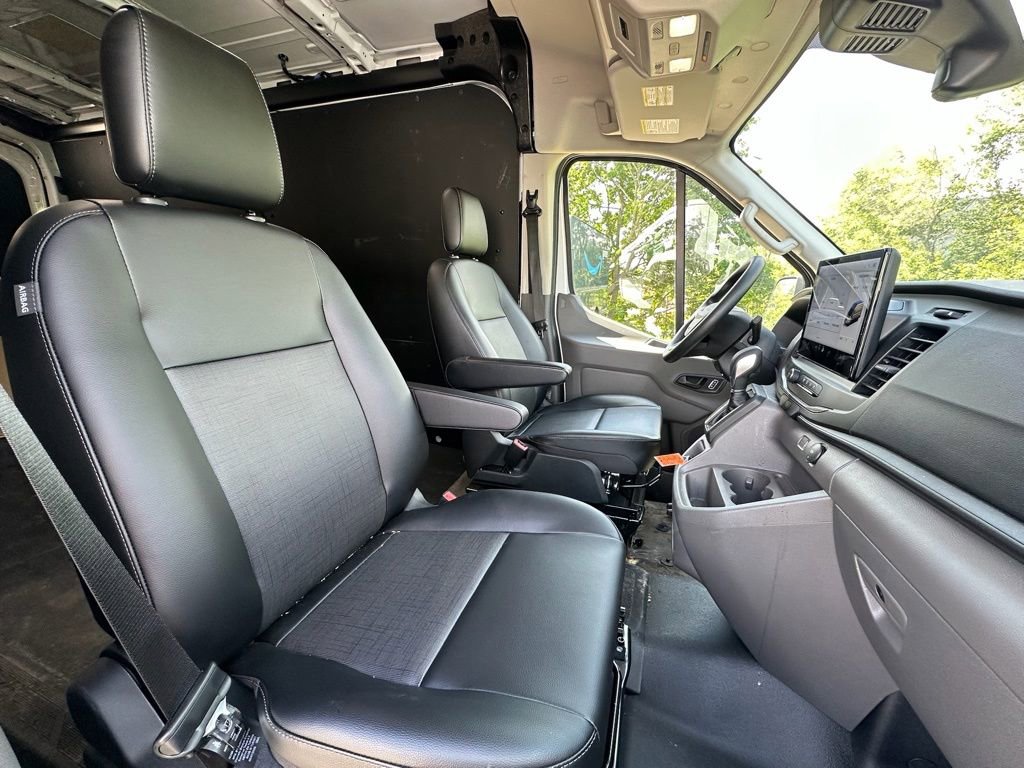 New 2026 Ford Transit 350 148 Medium Roof AWD w/ Load Area Protection Package image 18