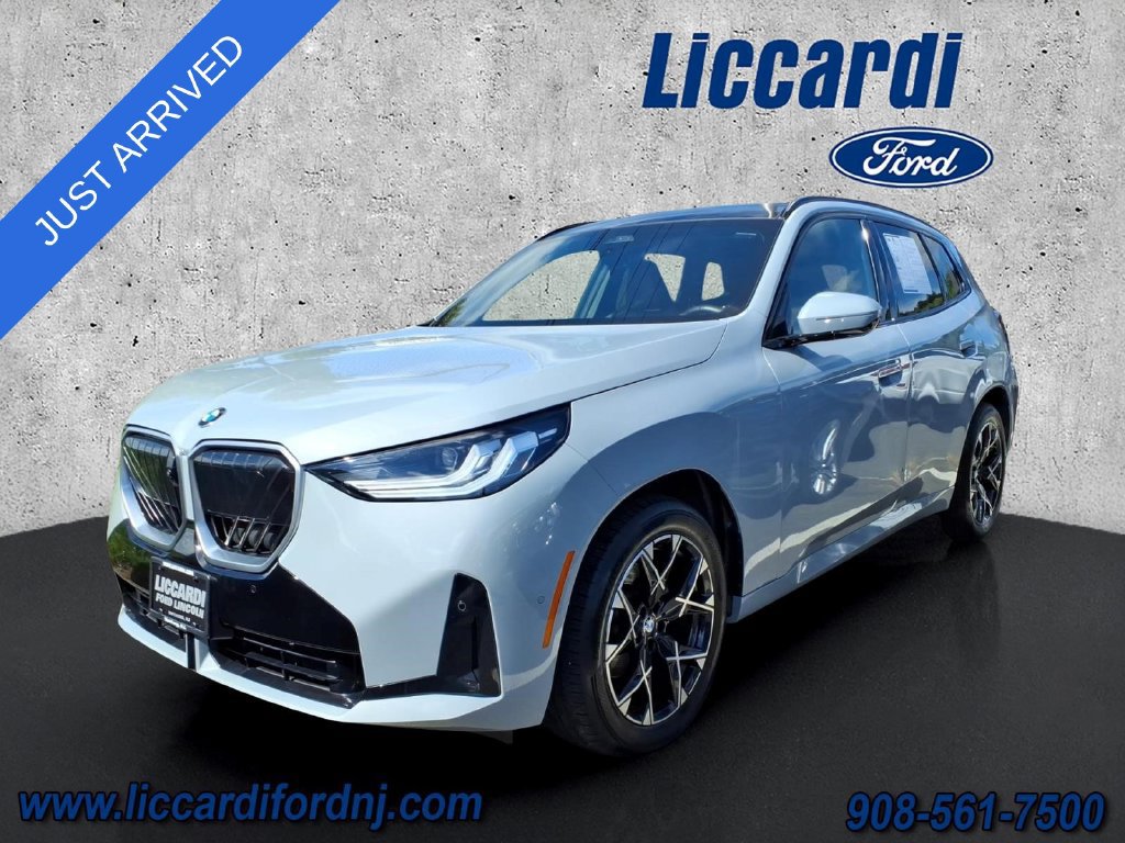Used 2025 BMW X3 xDrive30i AWD/4WD image 2