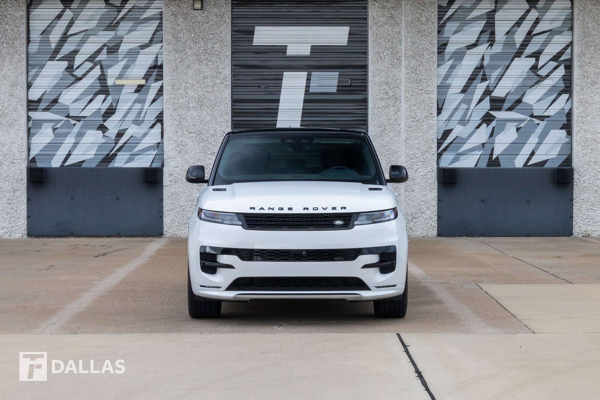 Used 2024 Land Rover Range Rover Sport Dynamic SE image 3