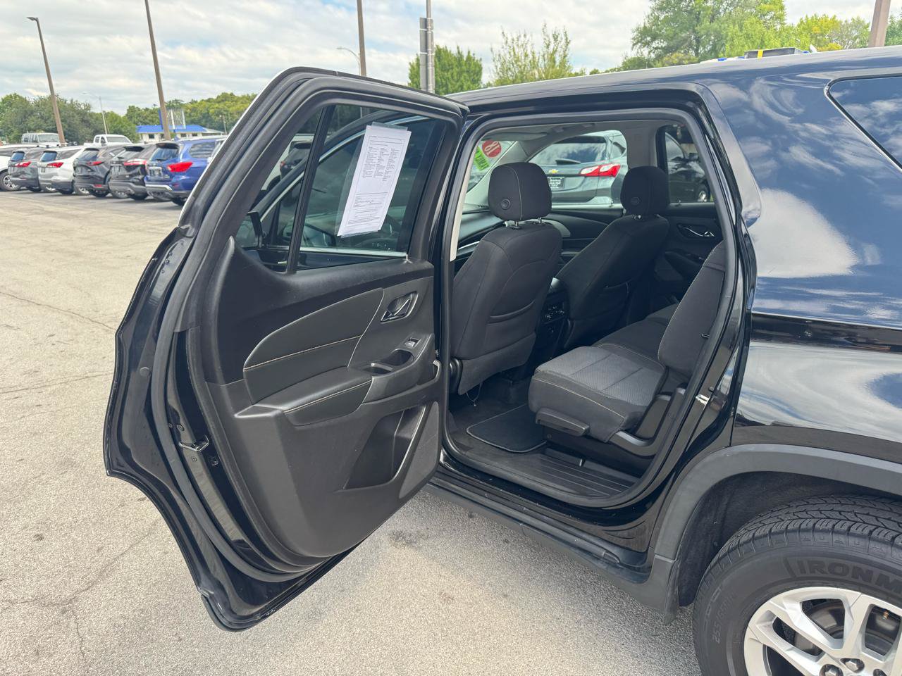 Used 2018 Chevrolet Traverse LS FWD image 14