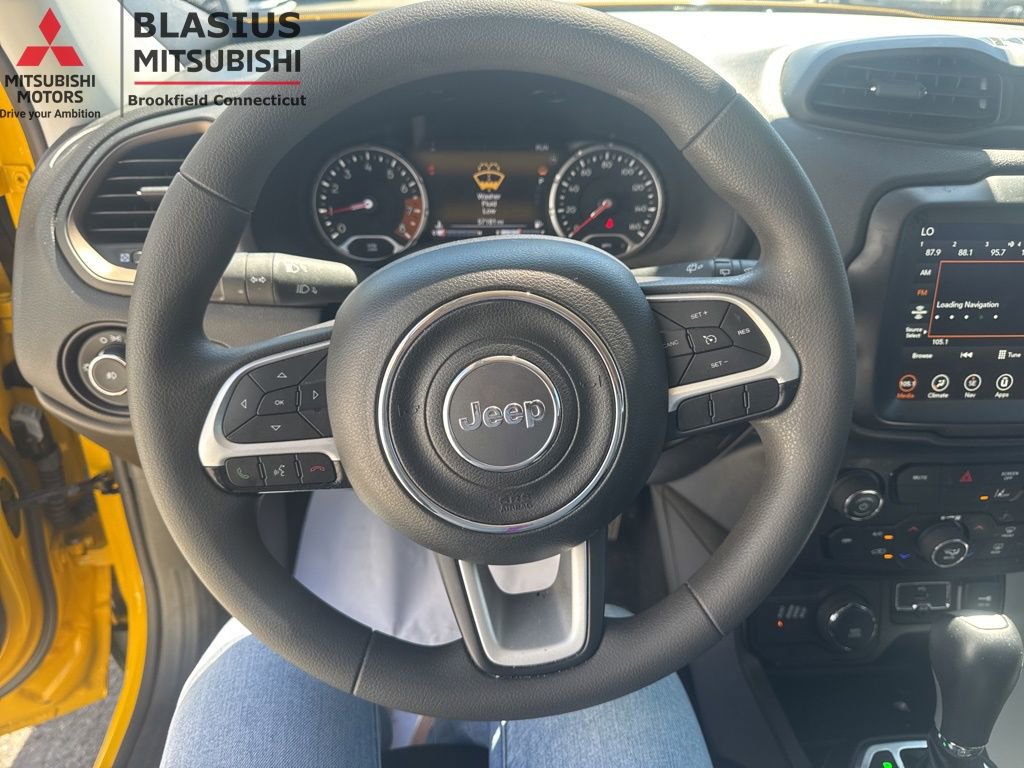 Used 2023 Jeep Renegade Latitude AWD/4WD image 26