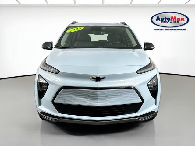 Used 2023 Chevrolet Bolt EUV Premier w/ Sun & Sound Package FWD image 7
