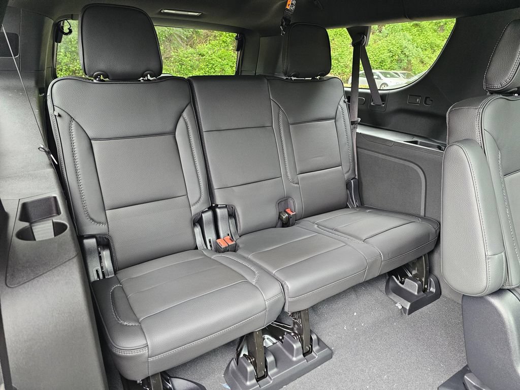 New 2026 GMC Yukon XL Denali w/ Sun & Power Step Package AWD/4WD image 13