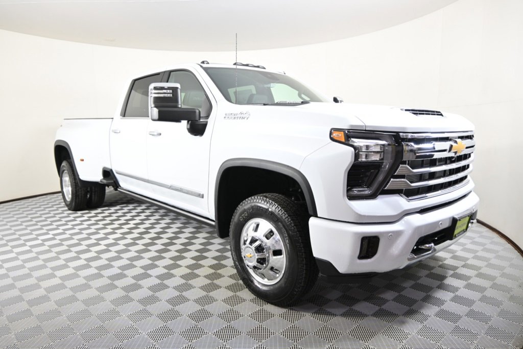 New 2026 Chevrolet Silverado 3500 High Country w/ High Country Premium Package image 9