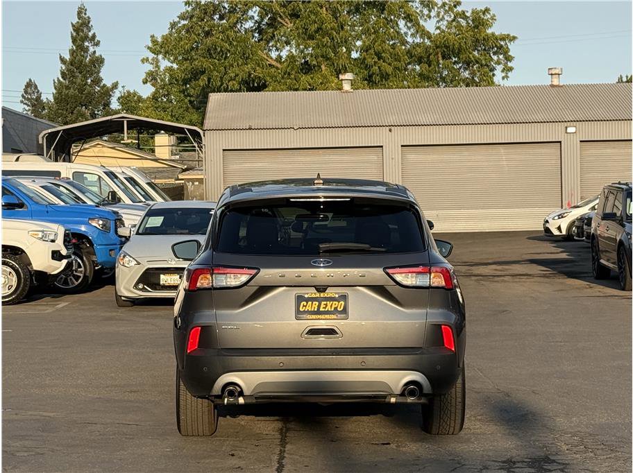 Used 2022 Ford Escape SEL image 5