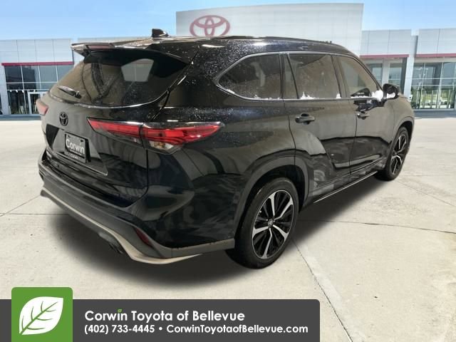 Used 2021 Toyota Highlander XSE image 5