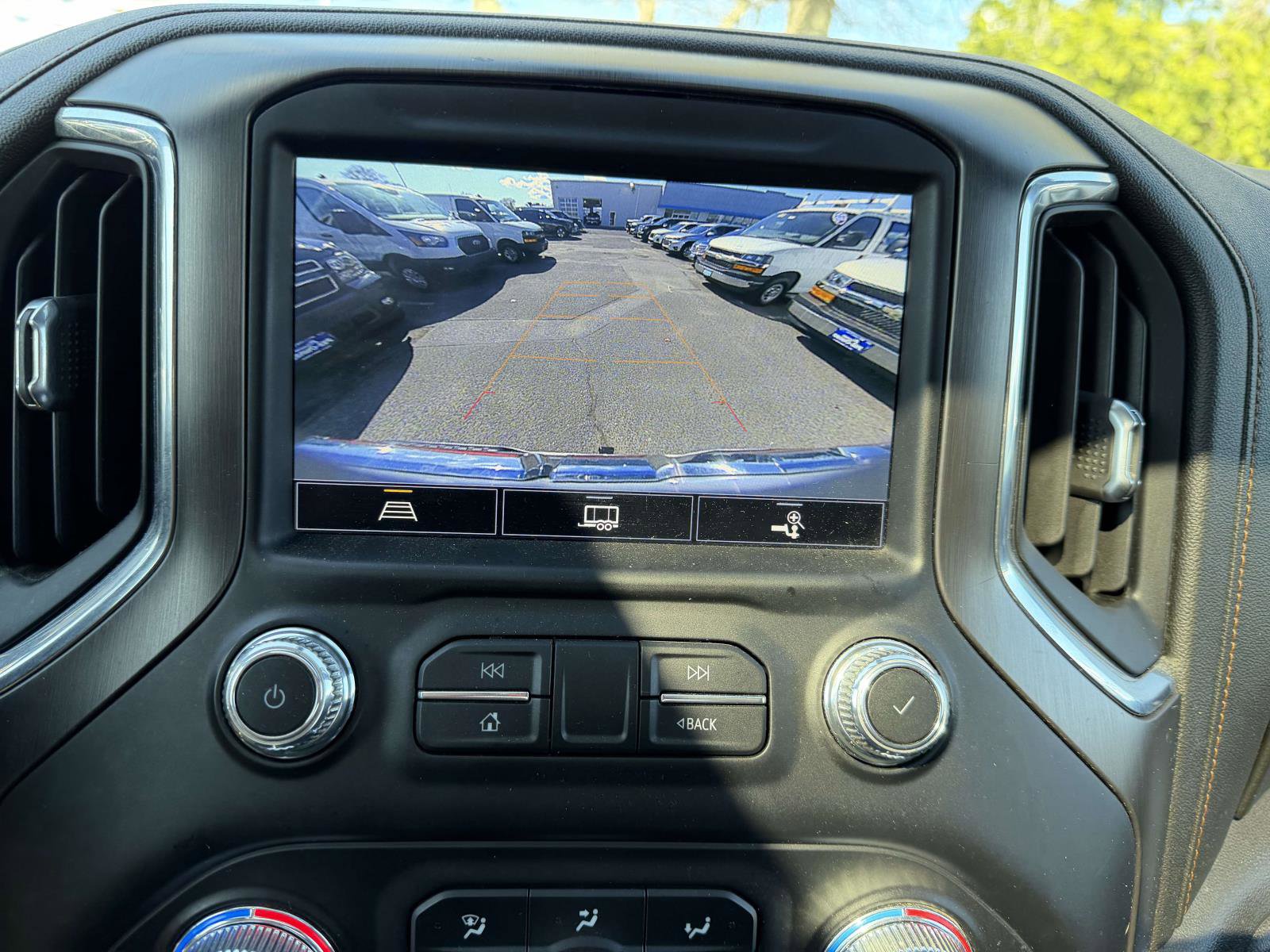 Certified 2021 GMC Sierra 1500 AT4 w/ AT4 Preferred Package AWD/4WD image 20