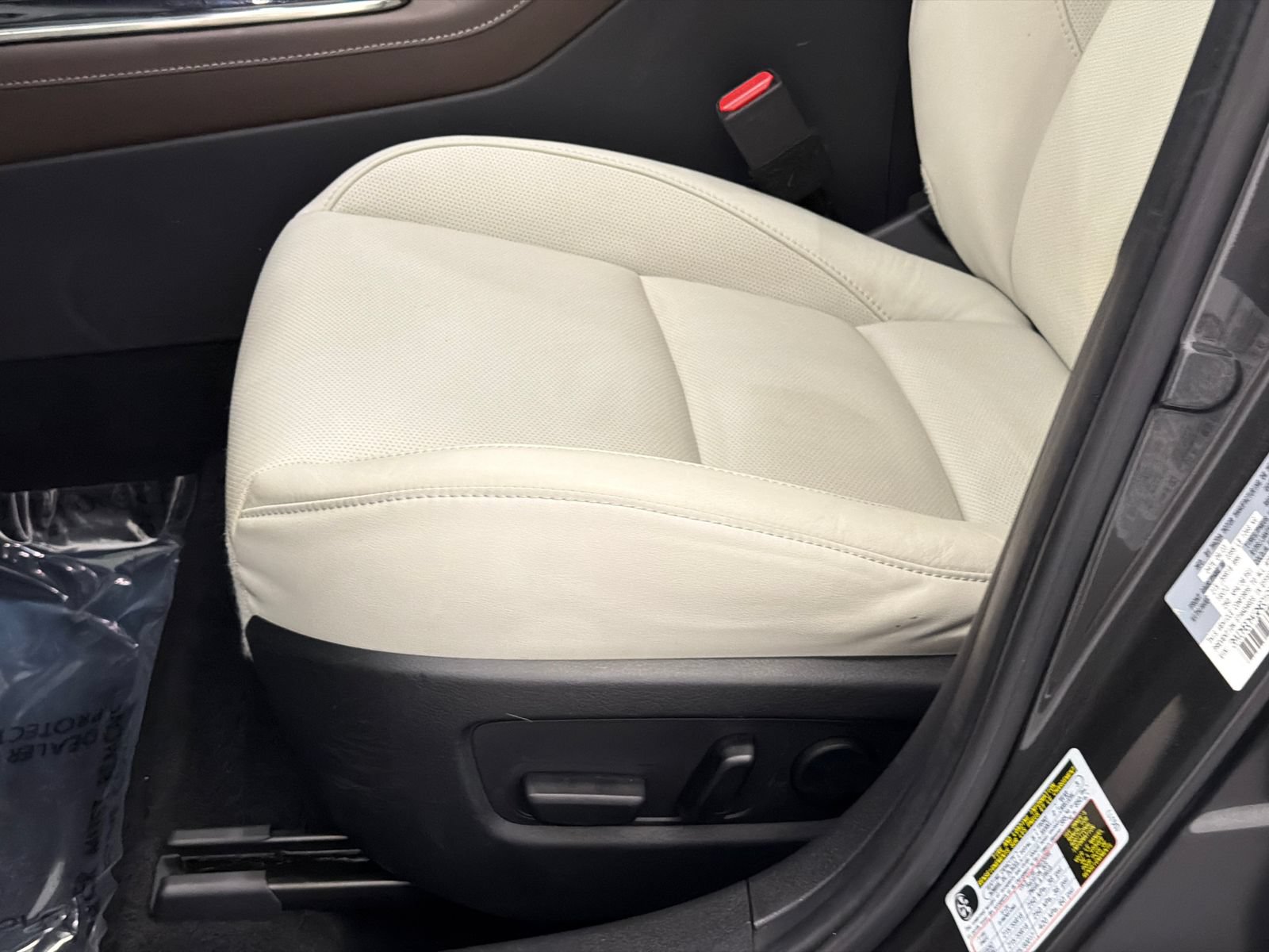 Used 2024 MAZDA CX-30 AWD 2.5 S w/ Premium Package image 16