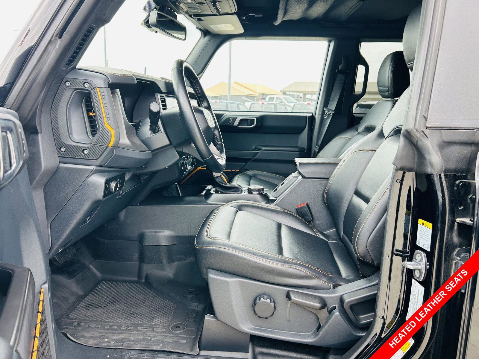 Used 2024 Ford Bronco Badlands image 3