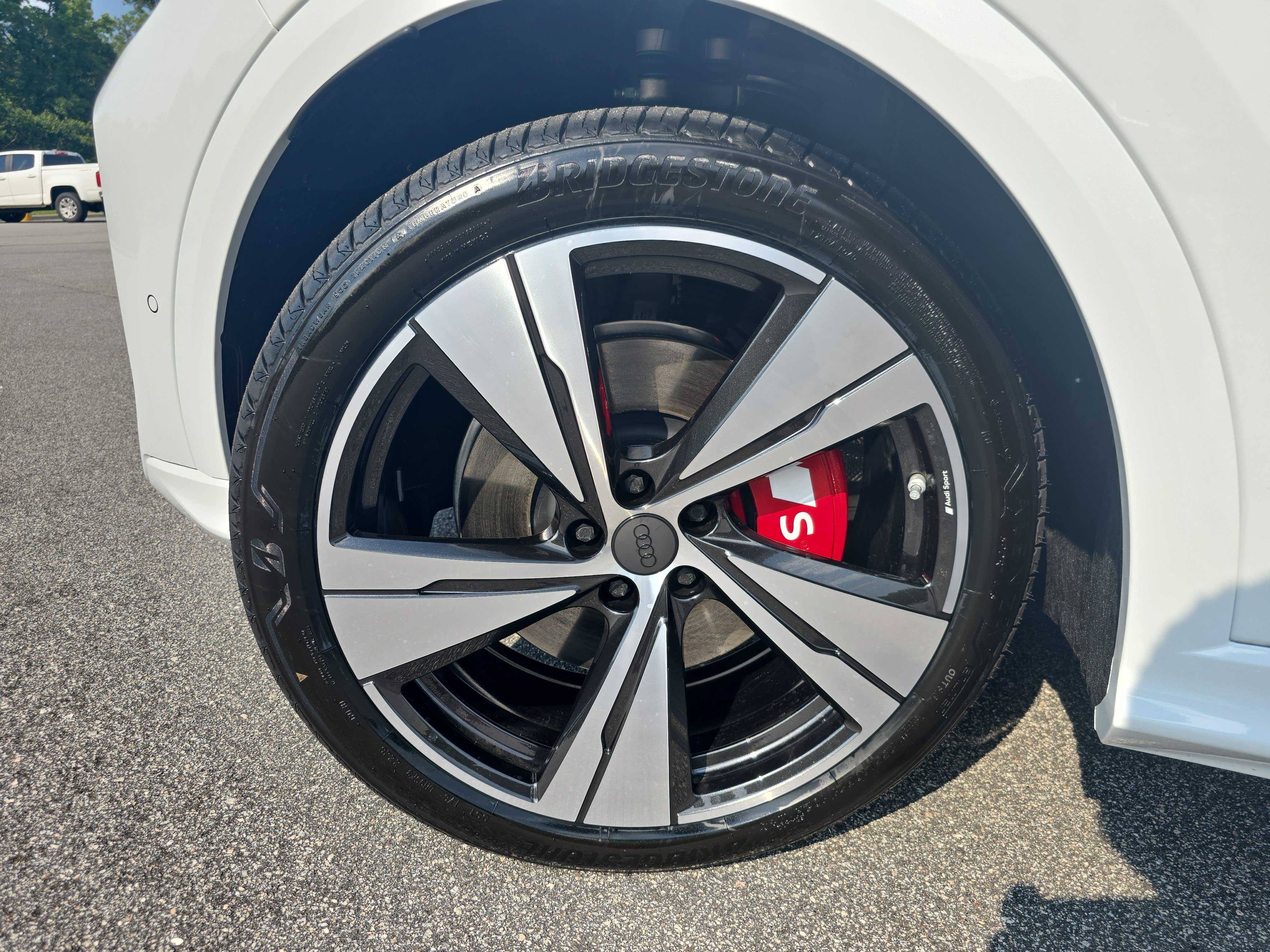 New 2026 Audi SQ5 Premium Plus AWD/4WD image 32