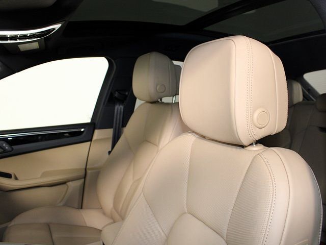 New 2026 Porsche Macan image 19