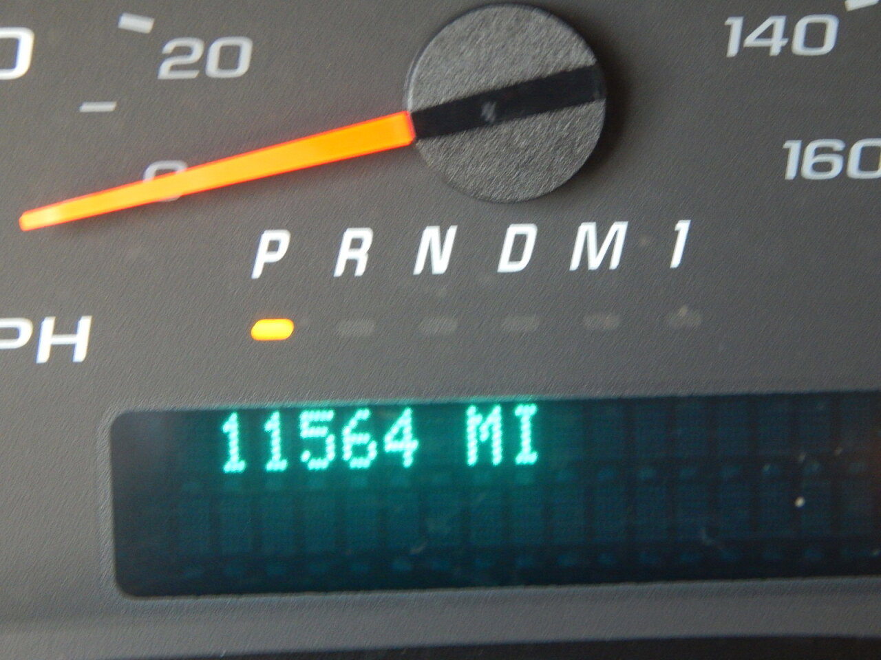 Used 2025 Chevrolet Express 2500 w/ Driver Convenience Package image 25